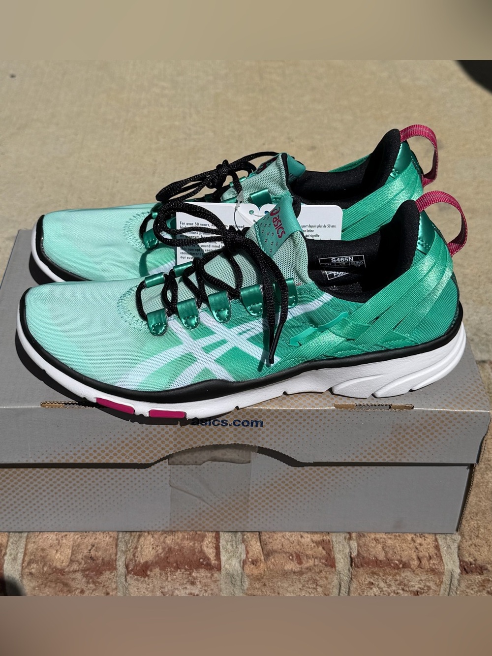 ASICS Gel-Fit Sana Training Shoes in Mint/White/Black Size 7